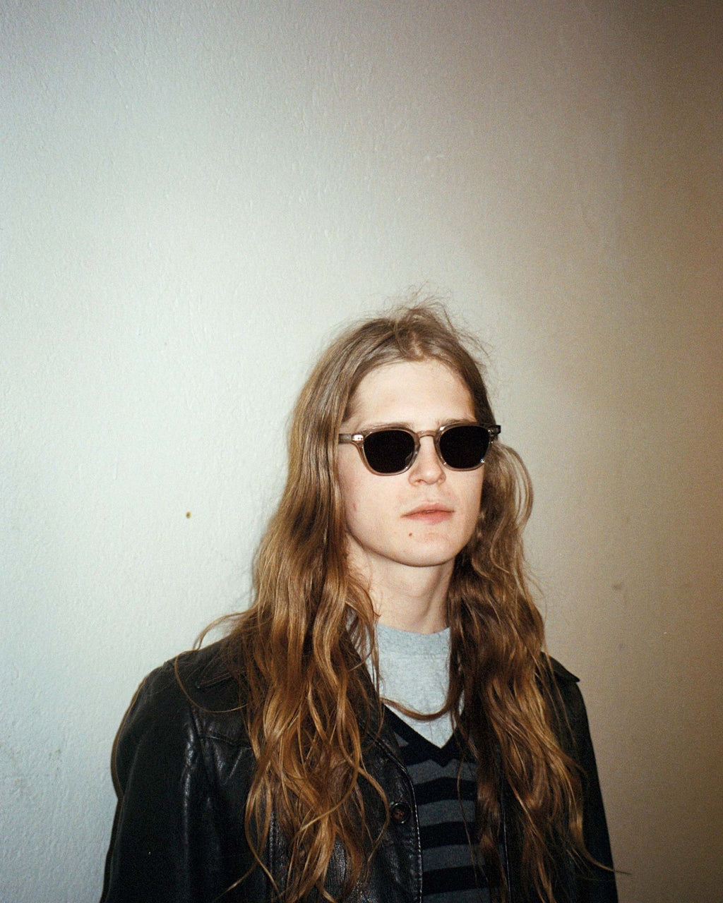 River Grey - grey solid lens